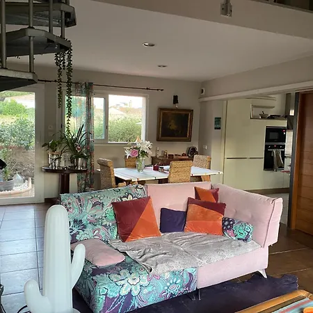 Cosy F3 *